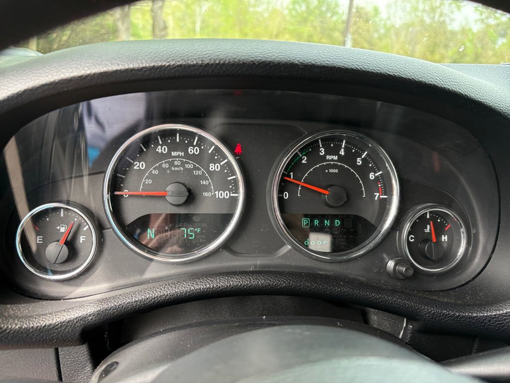 Used 2016 Jeep Wrangler Unlimited Sport image 16