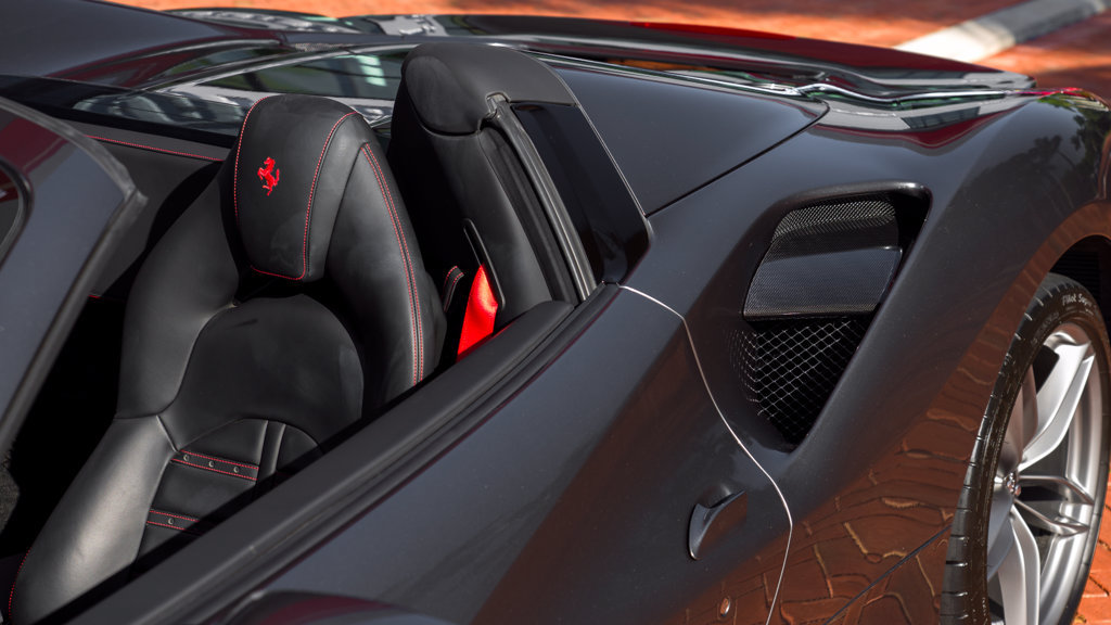 Used 2018 Ferrari 488 Spider RWD image 32