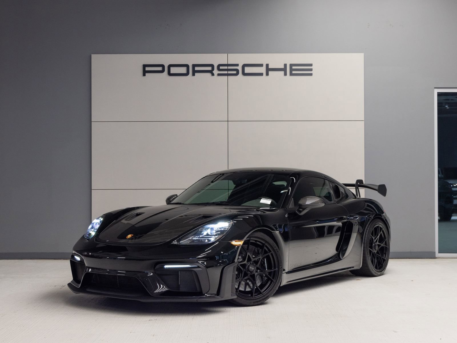Certified 2024 Porsche 718 Cayman GT4 RS RWD image 1