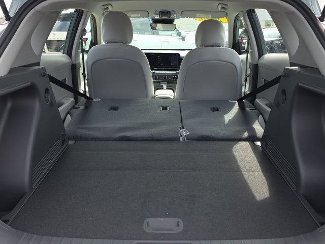 Certified 2025 Hyundai Kona SE FWD image 22