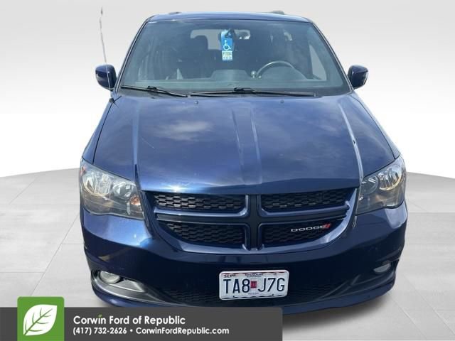 Used 2017 Dodge Grand Caravan GT image 2