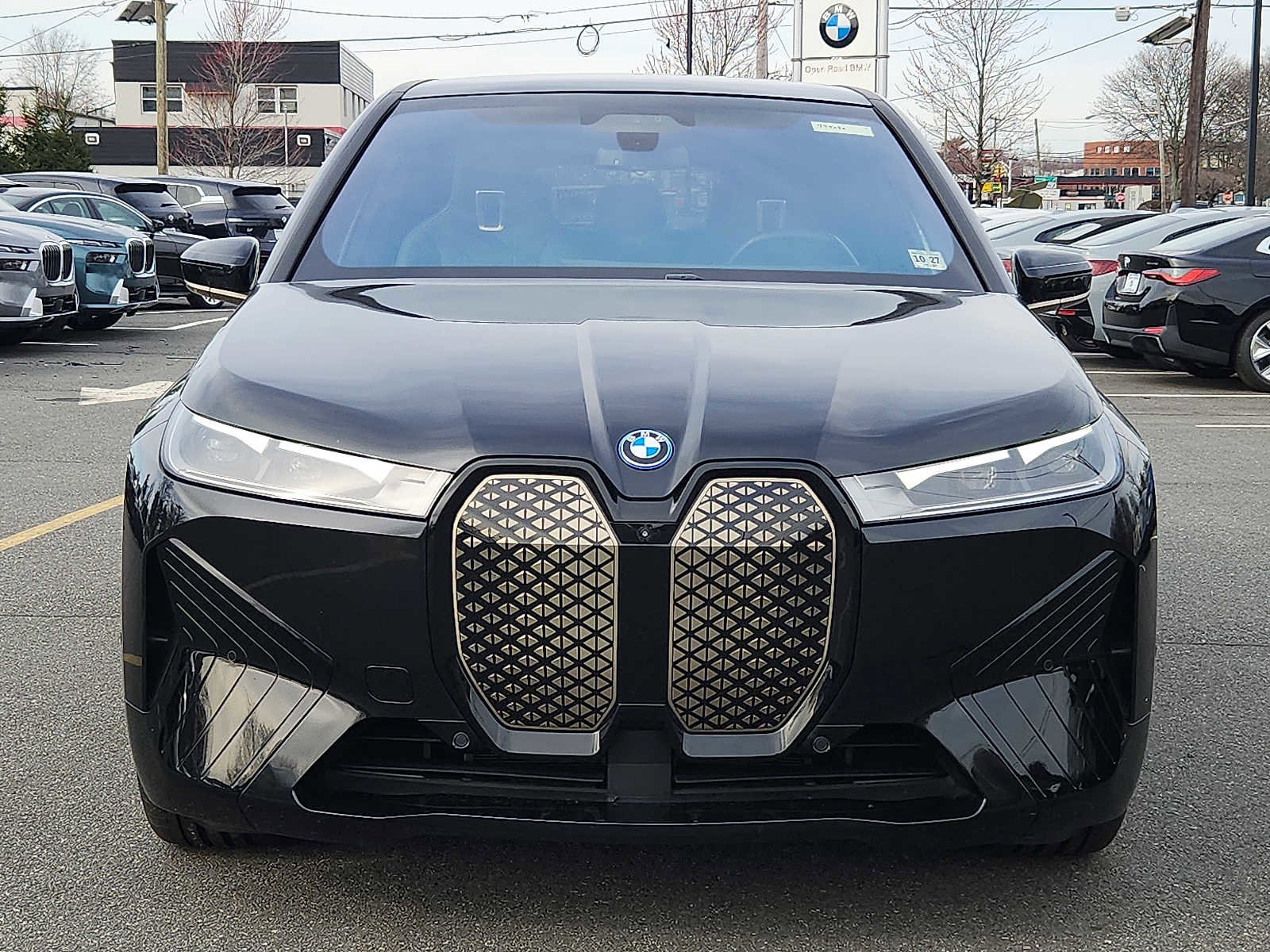 Used 2023 BMW iX xDrive50 w/ Ultimate Package 2 image 2