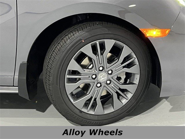 New 2026 Honda Odyssey Touring image 5