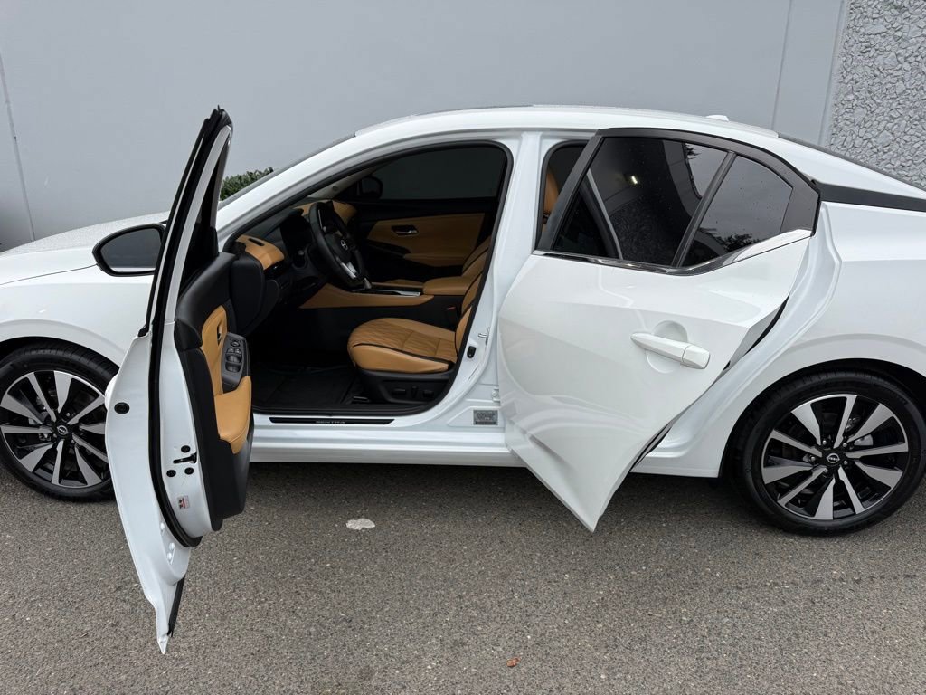 Certified 2025 Nissan Sentra SV w/ SV Premium Package image 17