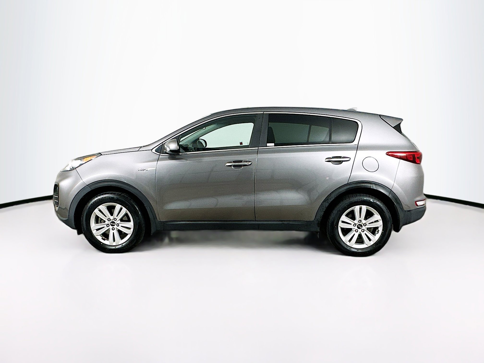 Used 2017 Kia Sportage LX image 4