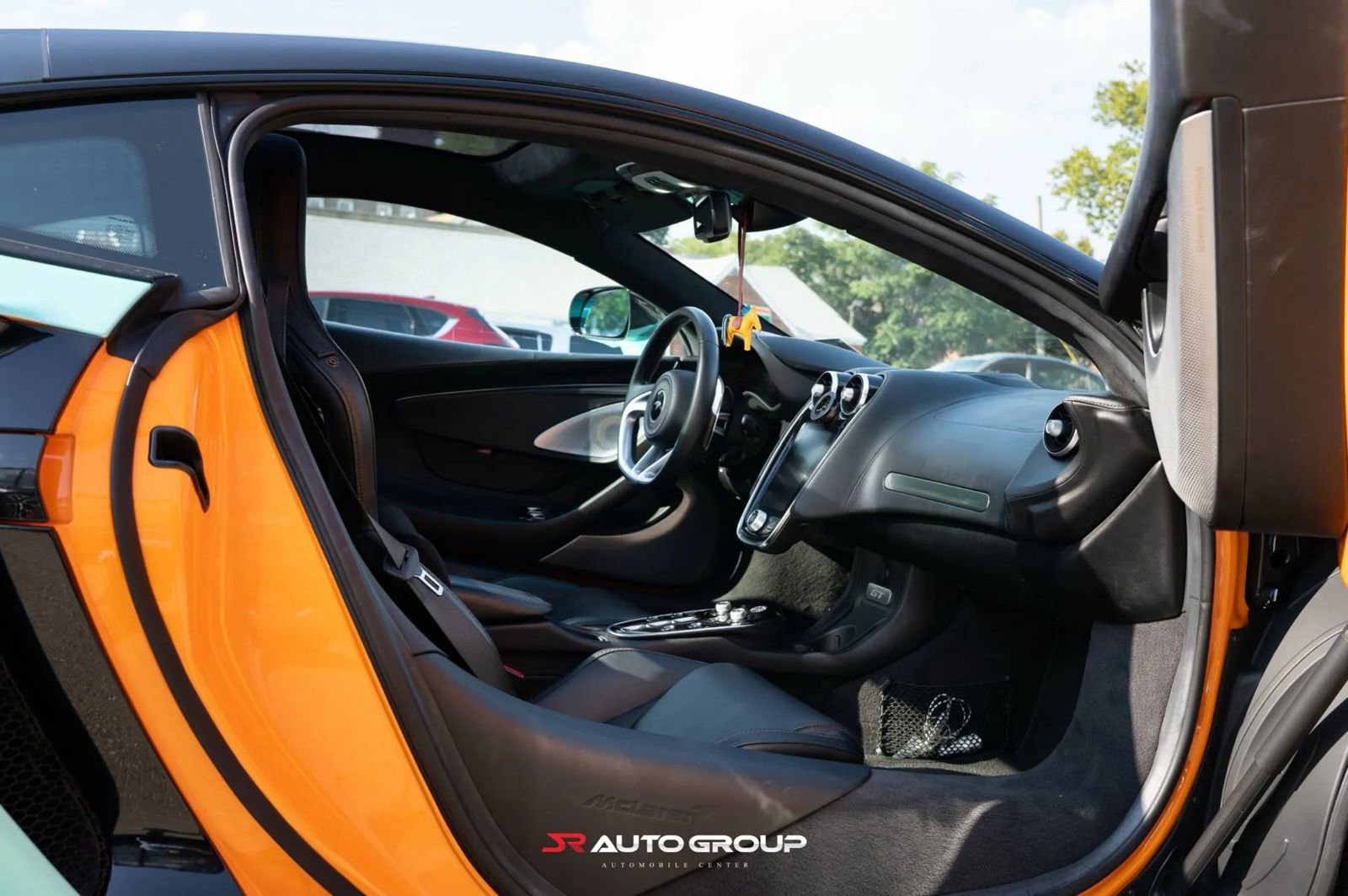 Used 2023 McLaren GT image 15