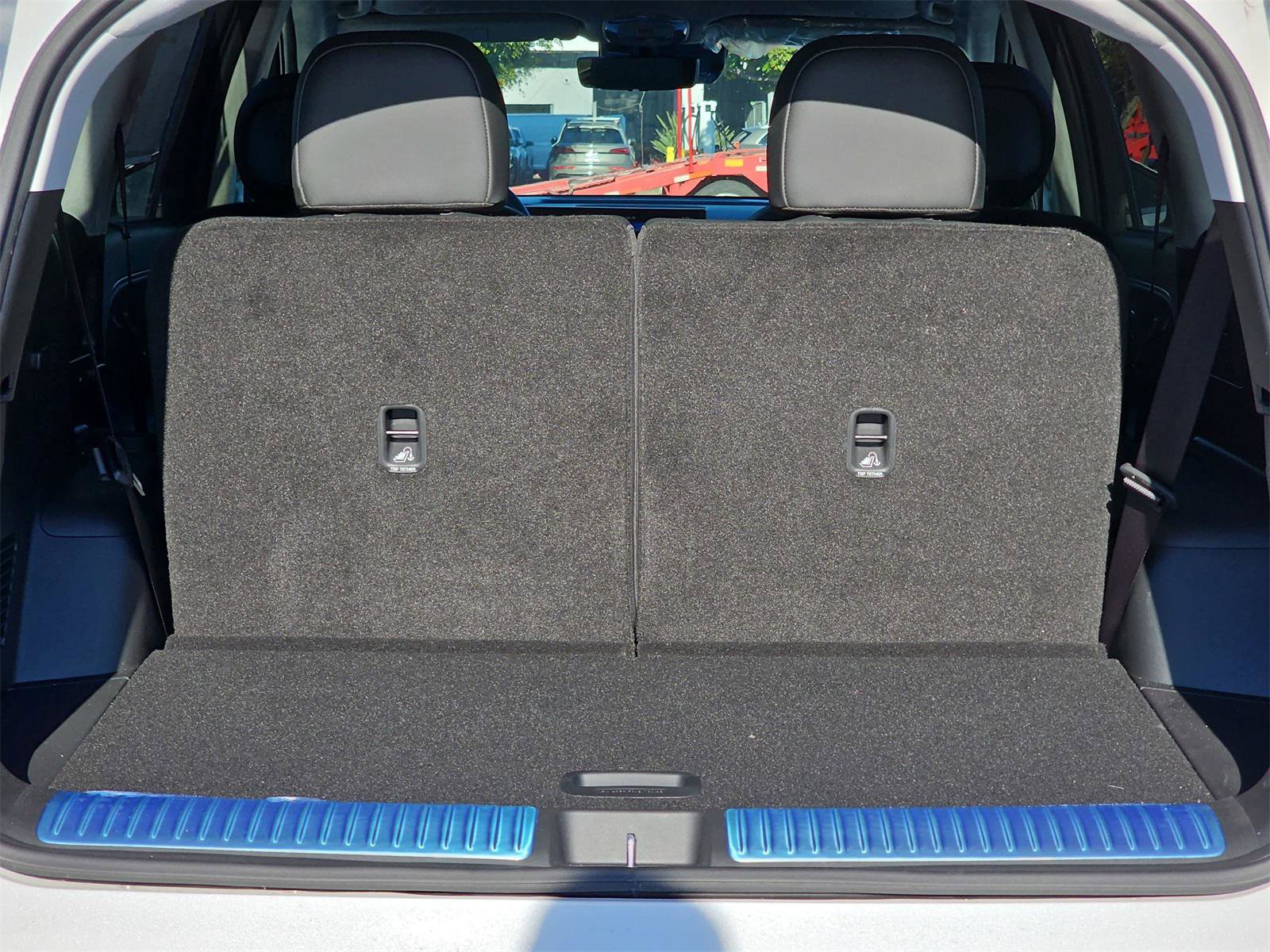 New 2026 Hyundai Ioniq 9 Calligraphy image 13