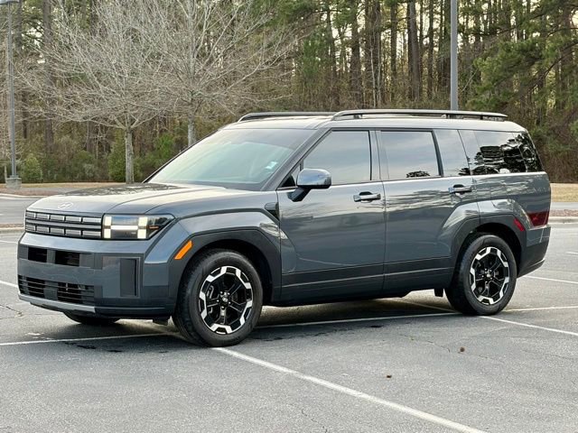 Used 2025 Hyundai Santa Fe SEL image 2