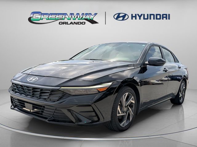 Used 2024 Hyundai Elantra Limited image 3