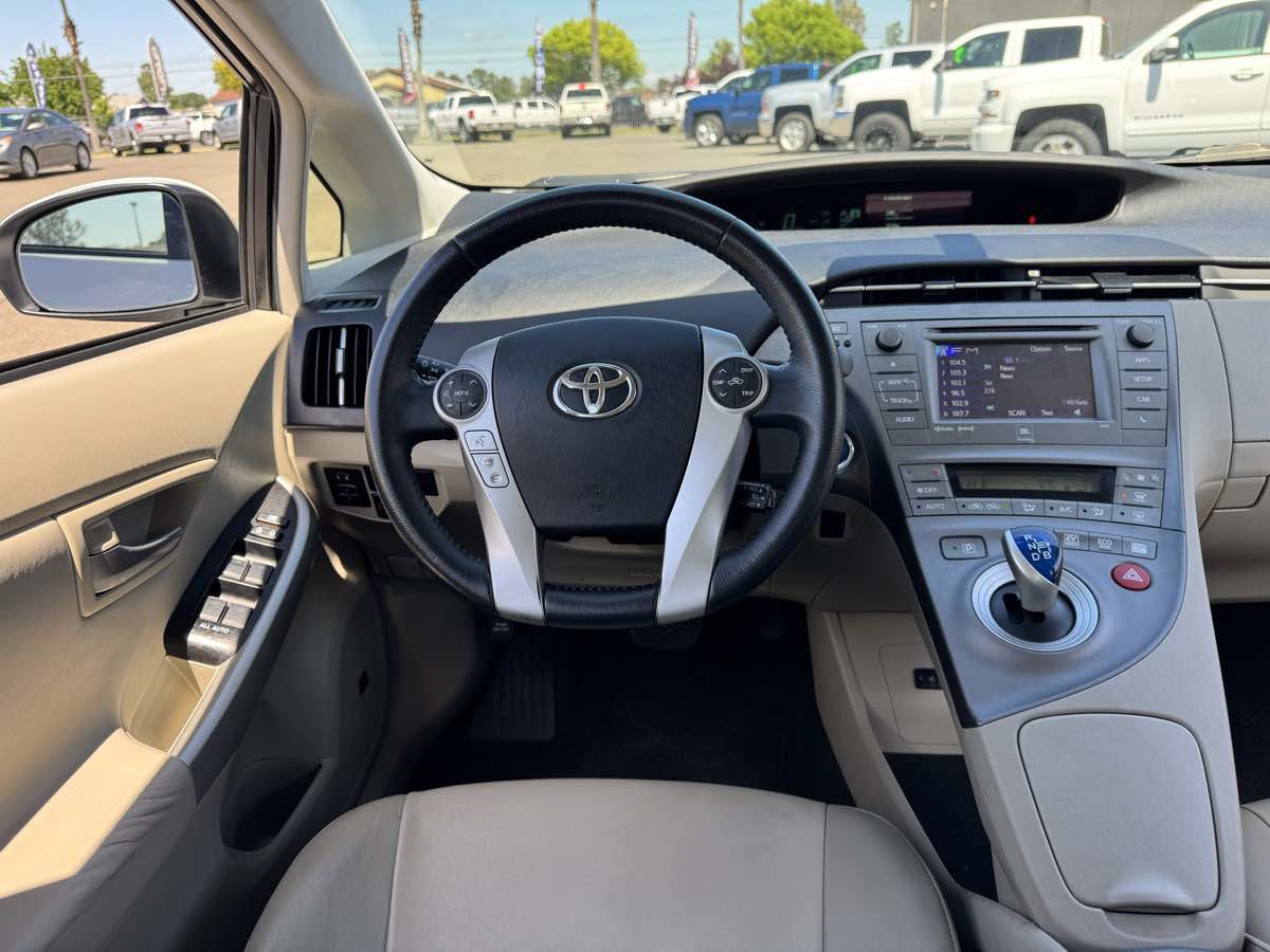 Used 2013 Toyota Prius Four FWD image 21