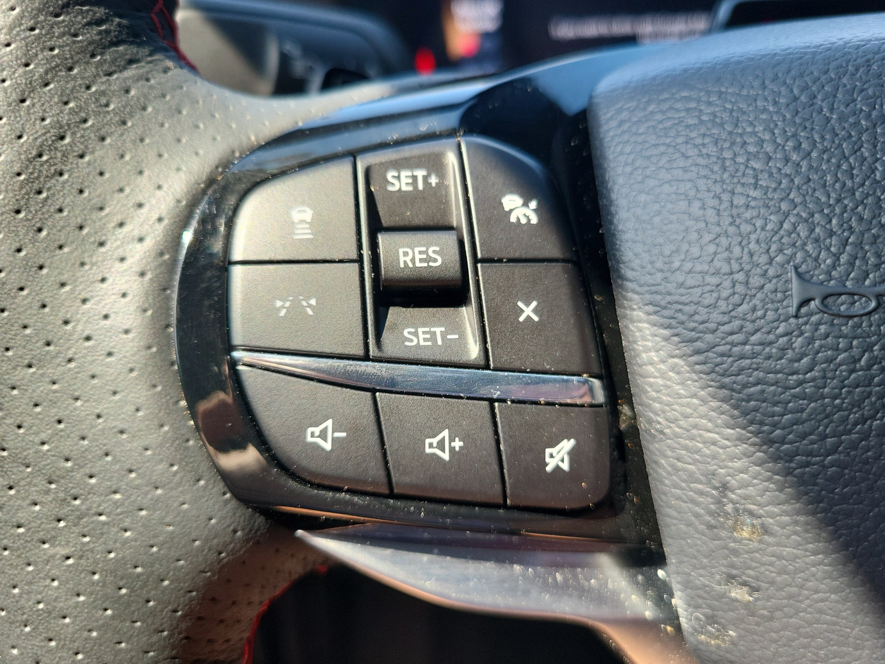 Used 2026 Ford Explorer ST w/ Sun And Sound Package AWD/4WD image 35