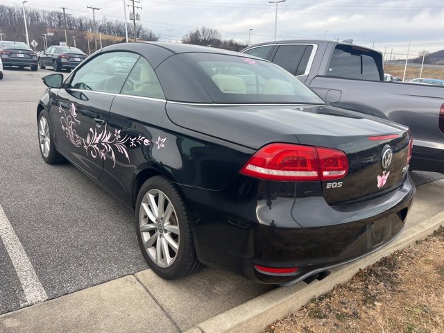 Used 2016 Volkswagen Eos Komfort image 2