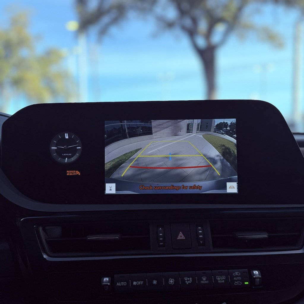 Used 2024 Lexus ES 350 w/ Premium Package image 13