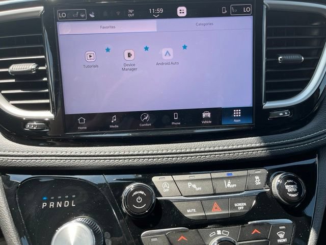 New 2026 Chrysler Pacifica Select AWD/4WD image 35