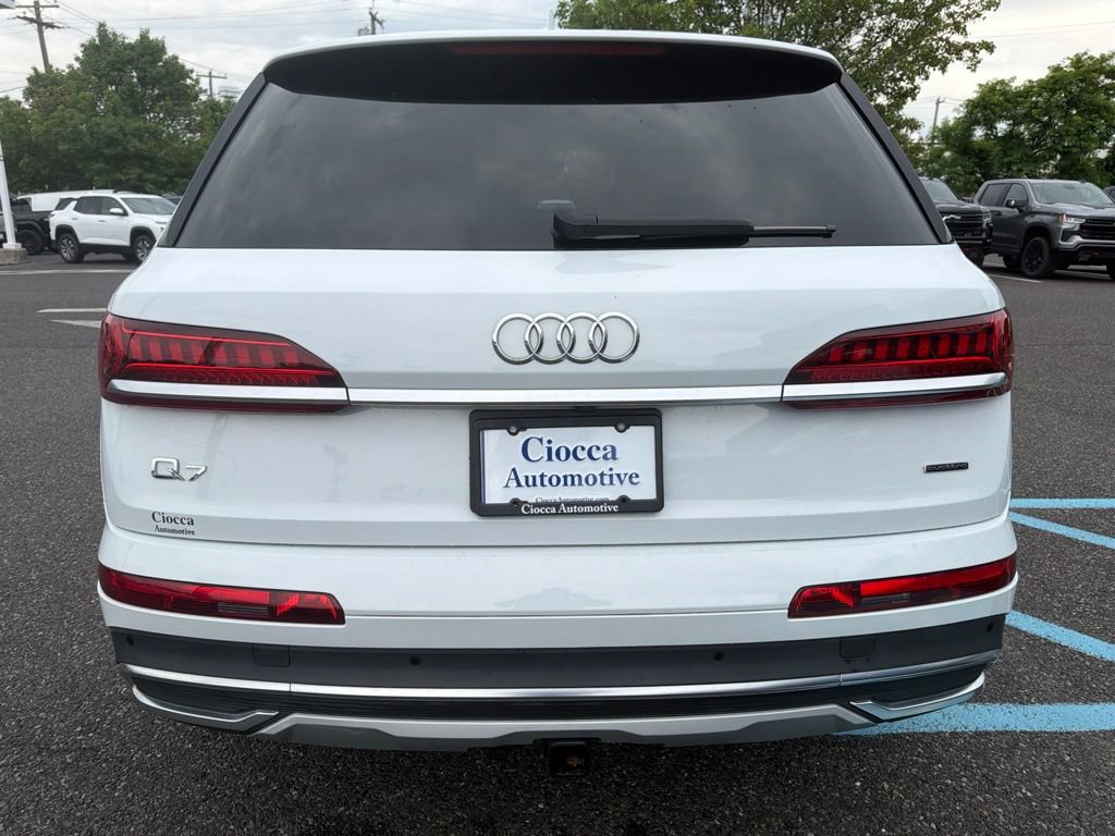 Used 2023 Audi Q7 3.0T Premium w/ Convenience Package AWD/4WD image 8