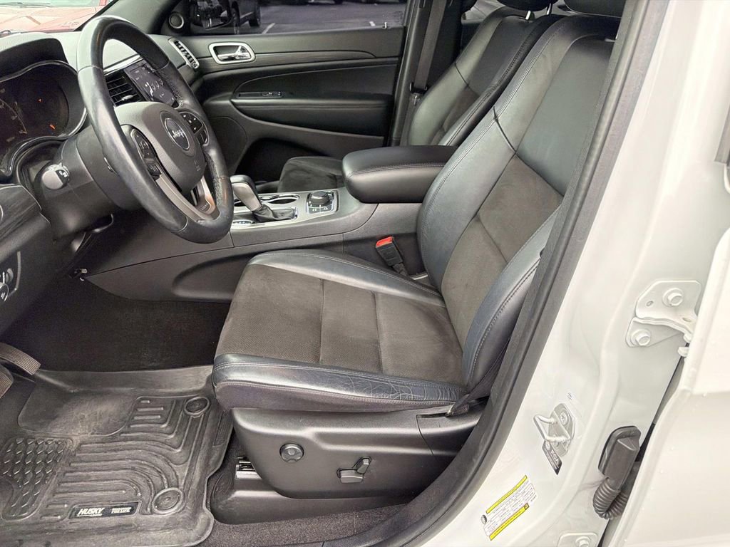 Used 2022 Jeep Grand Cherokee Laredo X AWD/4WD image 21