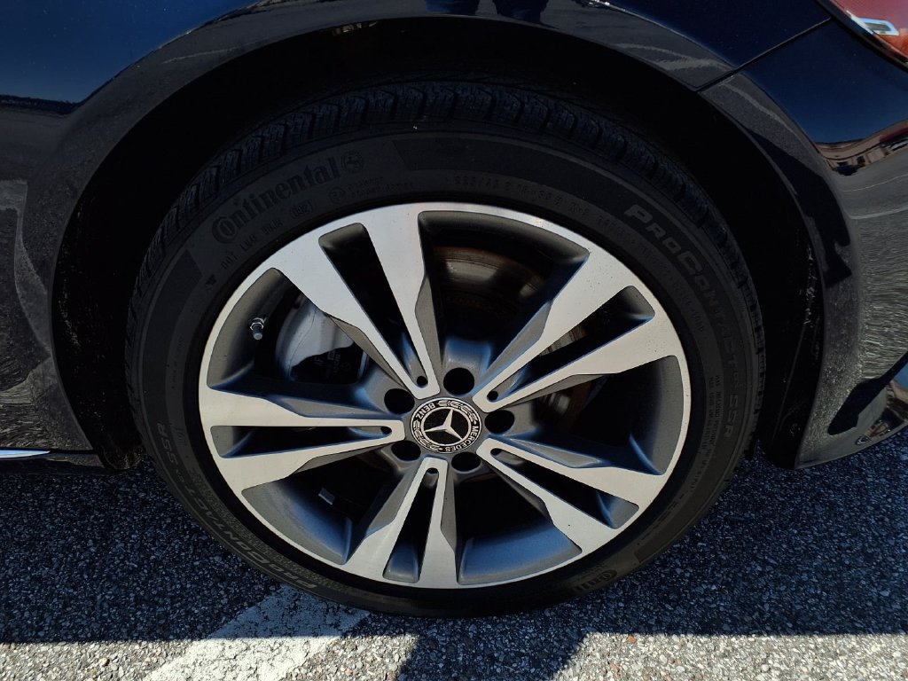 Used 2021 Mercedes-Benz C 300 4MATIC Sedan image 9