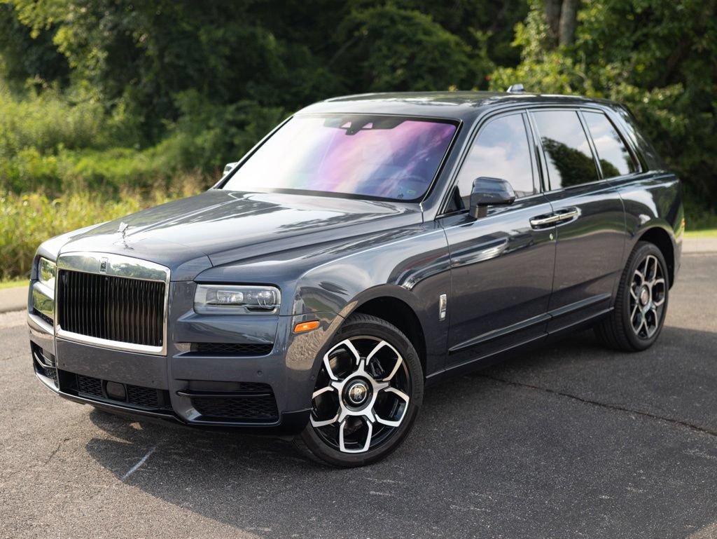 Certified 2022 Rolls-Royce Cullinan w/ Cullinan Package AWD/4WD image 4