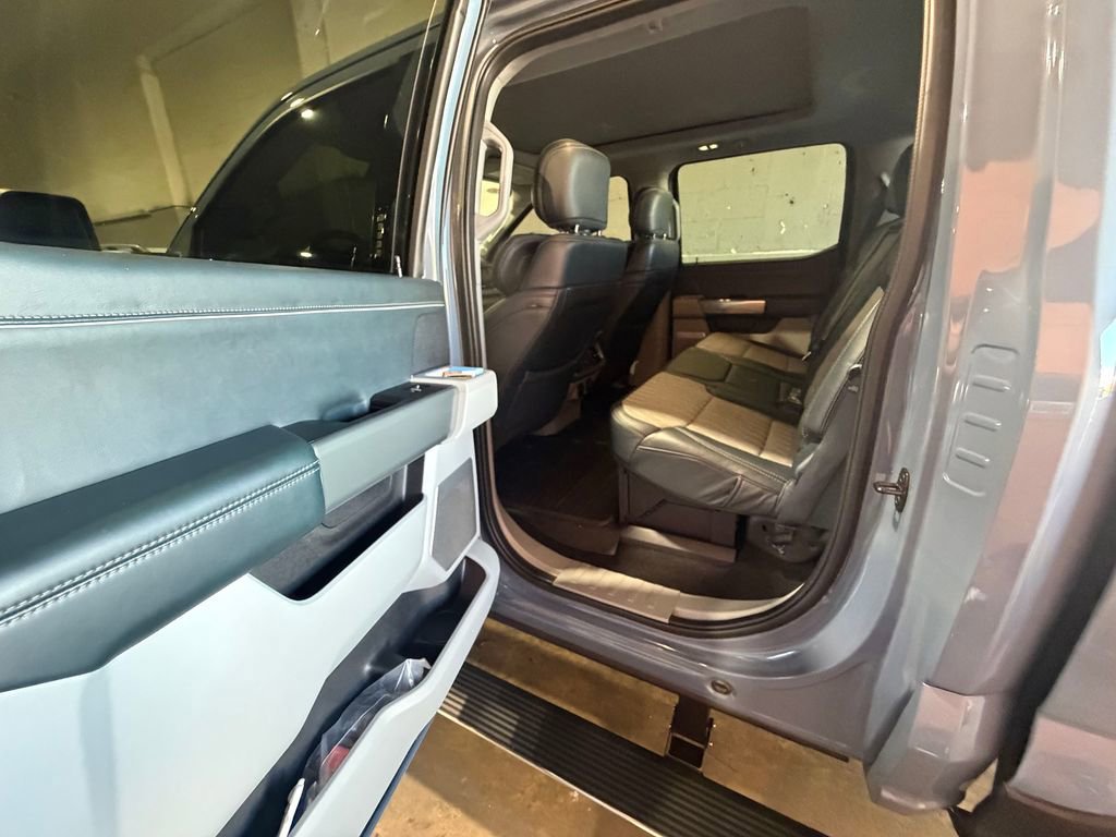 Used 2023 Ford F450 Limited w/ FX4 Off-Road Package image 6