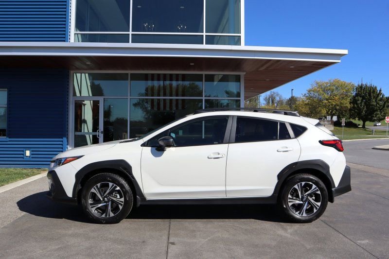 Used 2024 Subaru Crosstrek 2.0i Premium image 6