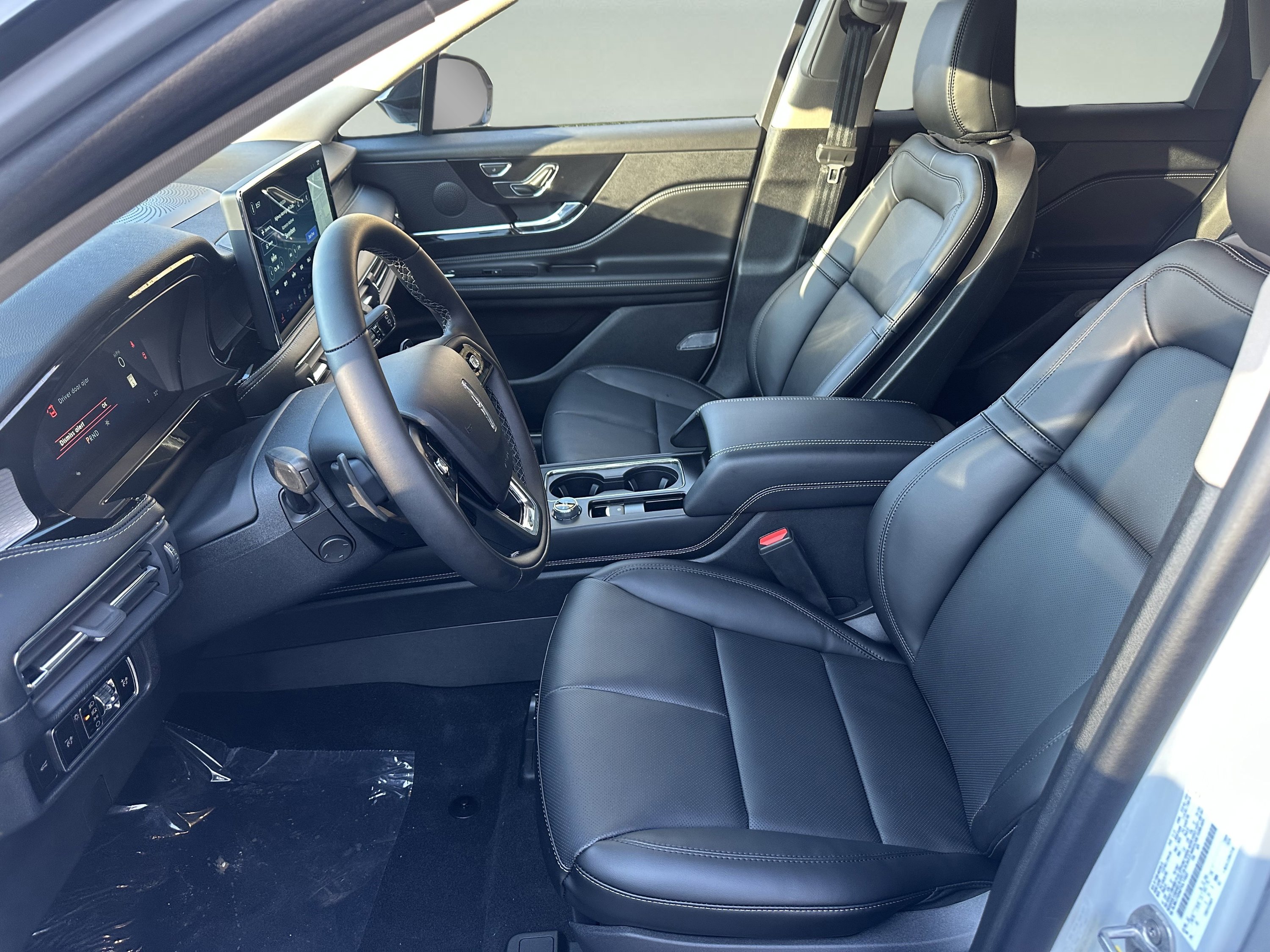 New 2026 Lincoln Corsair Premiere image 9