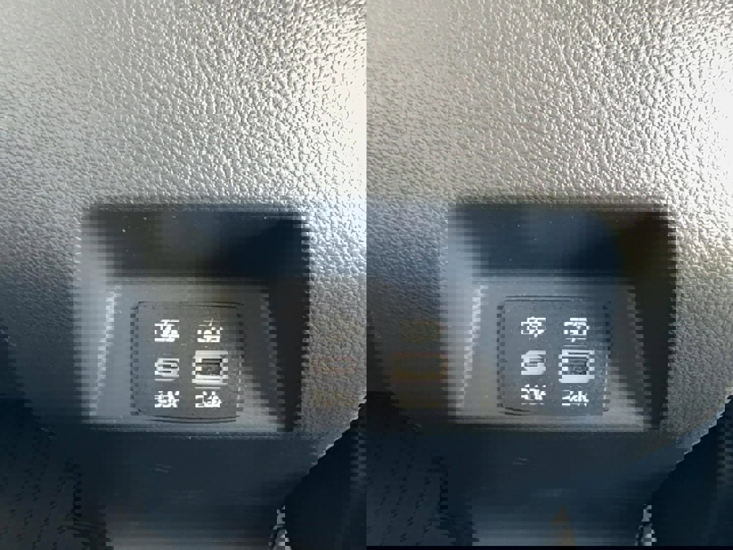 Certified 2025 Subaru Crosstrek 2.0i Premium image 19