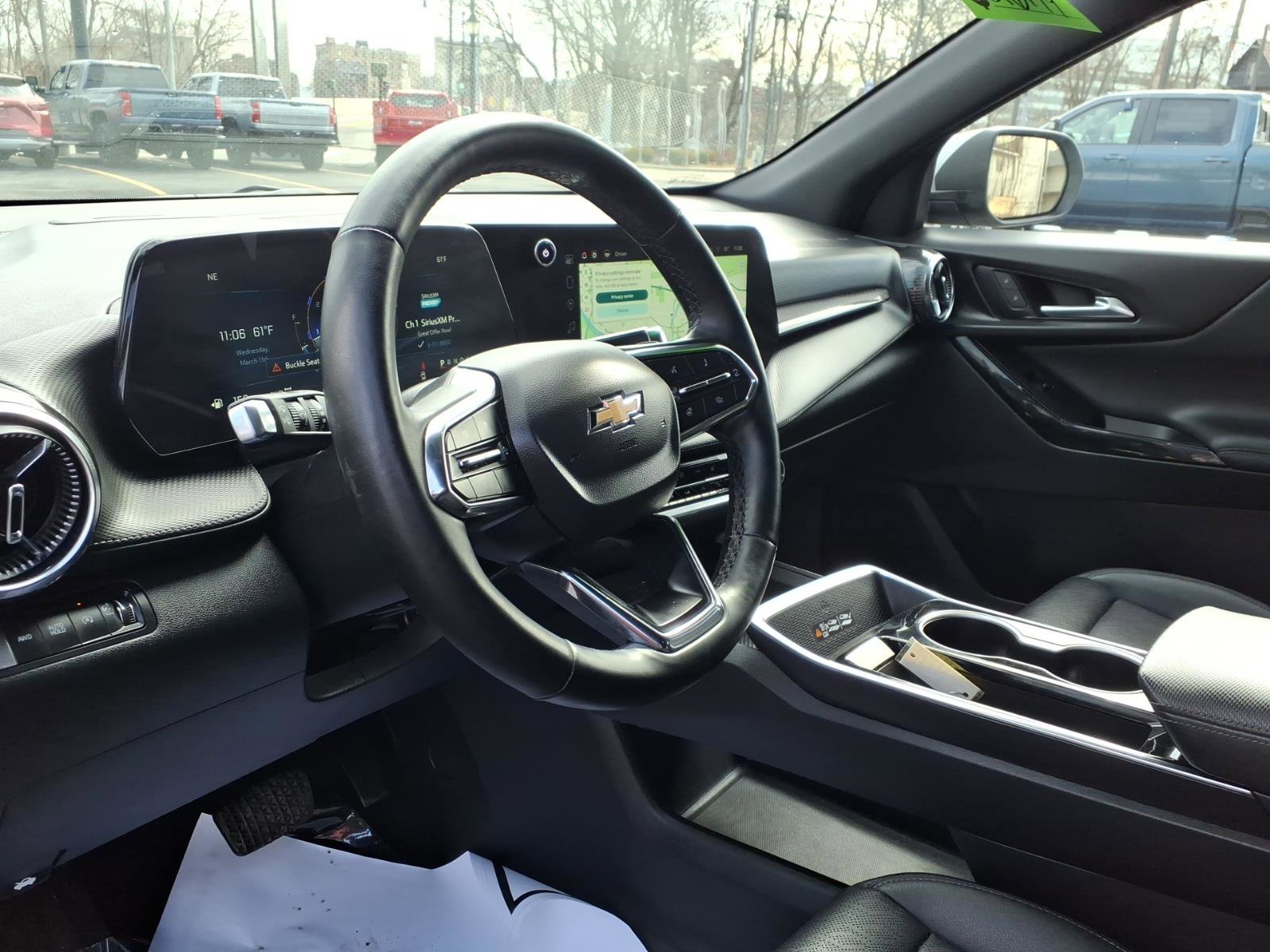 Used 2025 Chevrolet Equinox LT w/ Convenience Package II AWD/4WD image 10