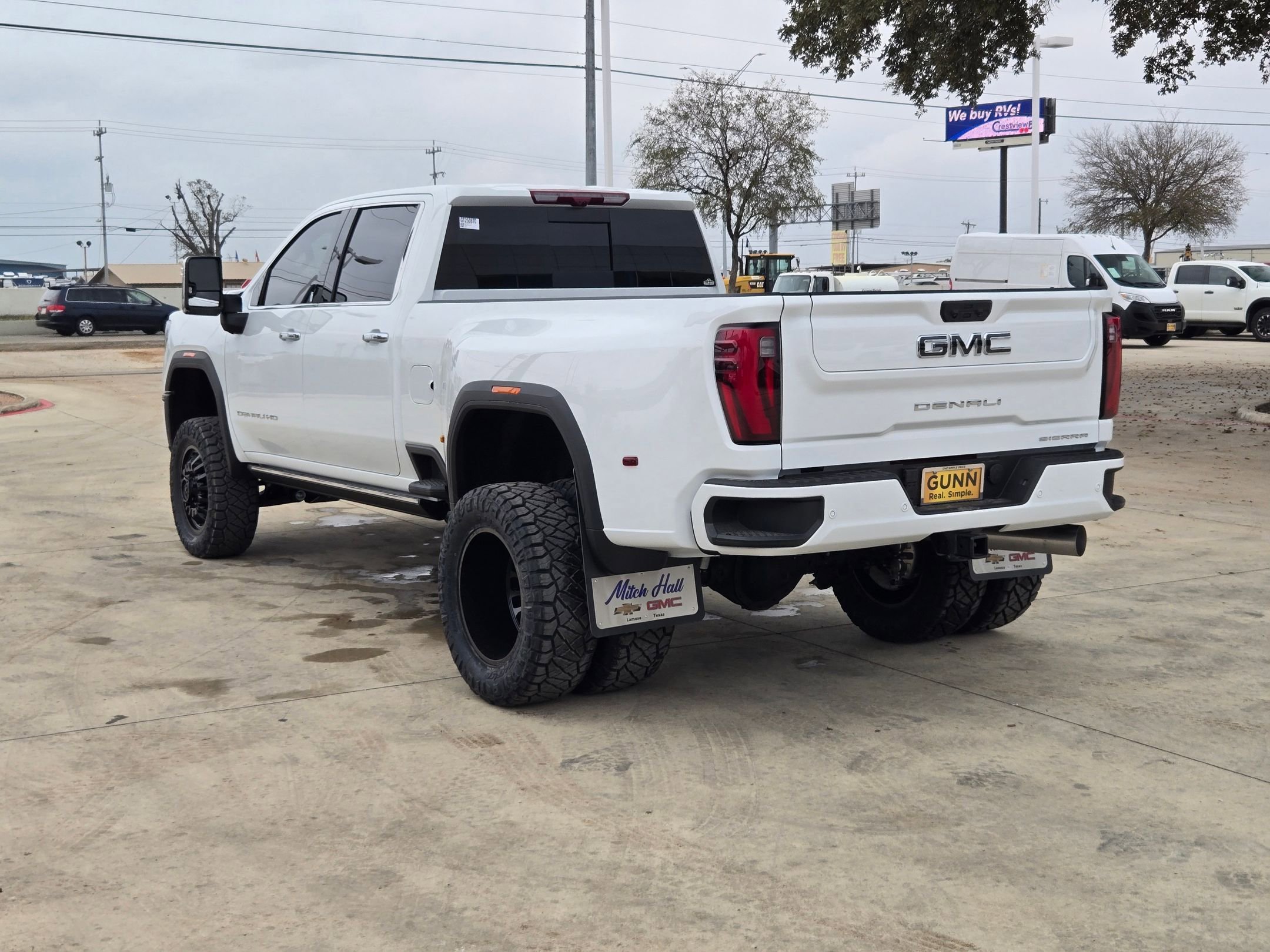 New 2025 GMC Sierra 3500 Denali Ultimate image 5