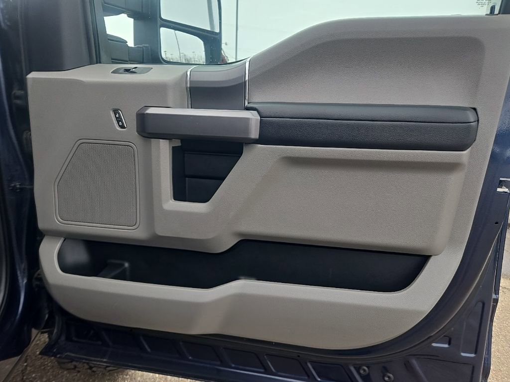 Used 2019 Ford F250 XLT w/ XLT Premium Package image 26