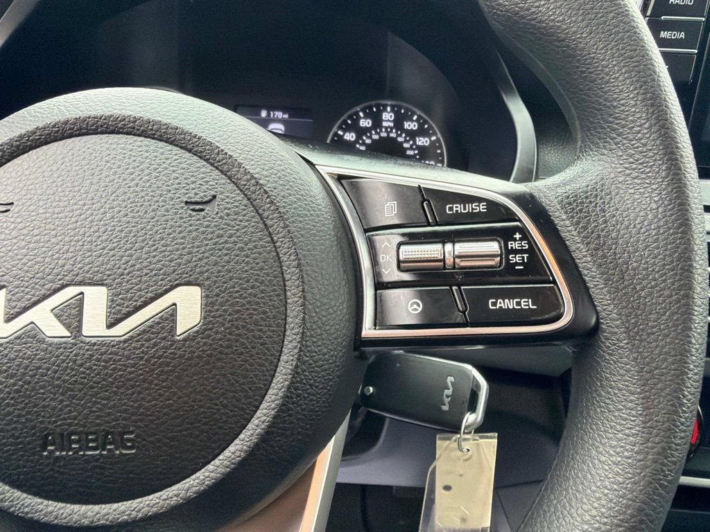 Used 2023 Kia Seltos LX AWD/4WD image 24