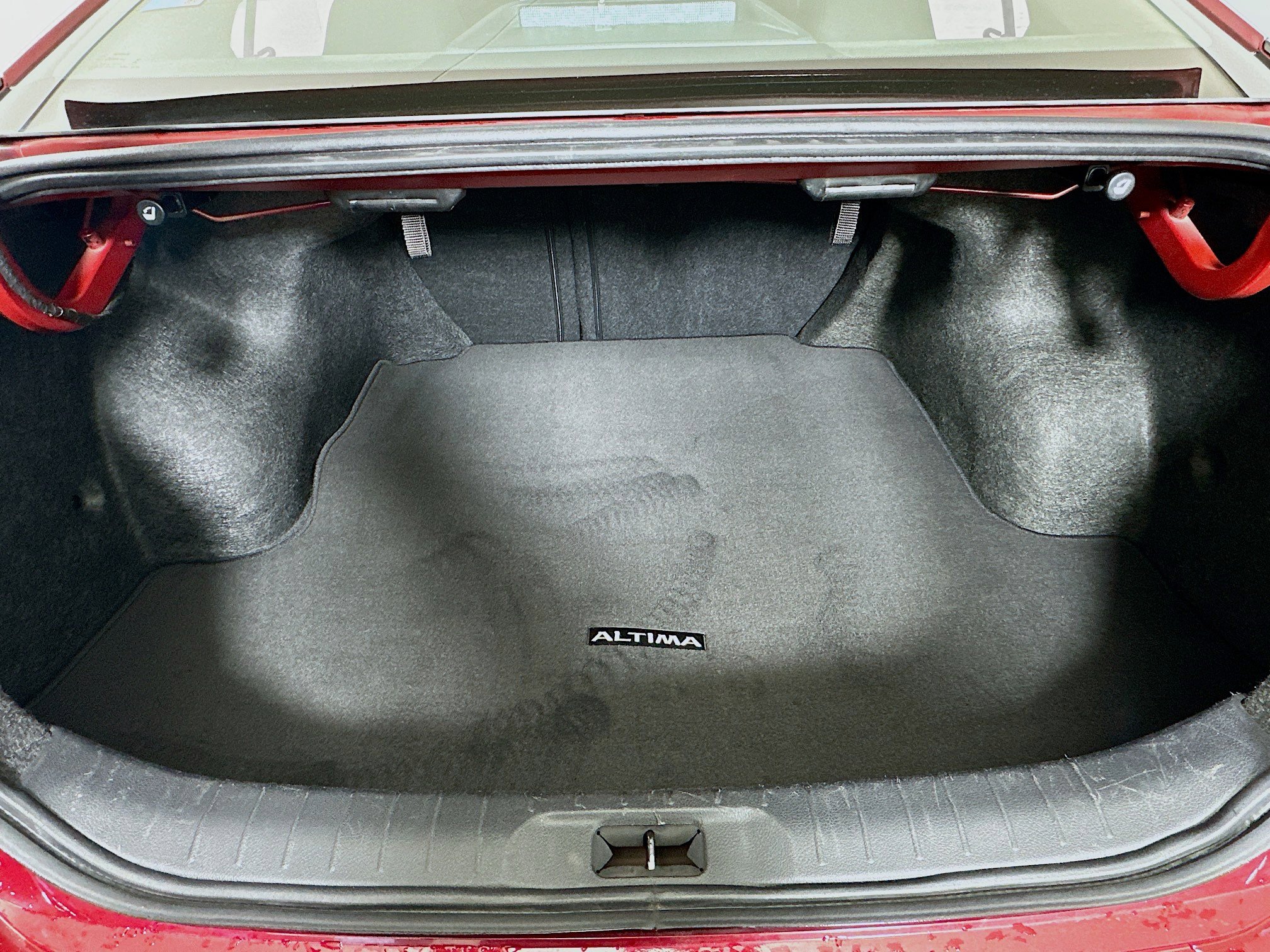 Used 2025 Nissan Altima 2.5 SV image 27