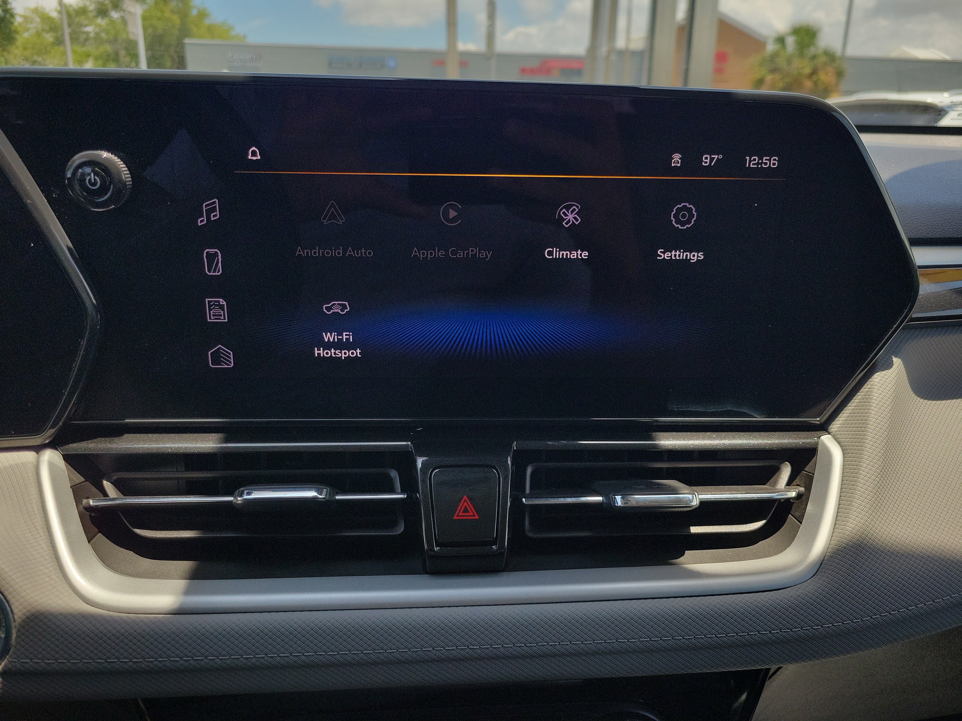 Certified 2024 Chevrolet TrailBlazer LT w/ Convenience Package FWD image 20