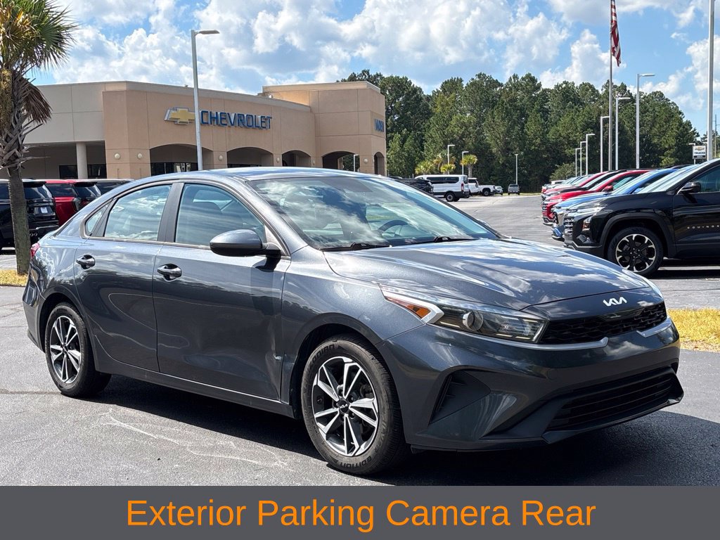 Used 2023 Kia Forte LXS FWD image 3
