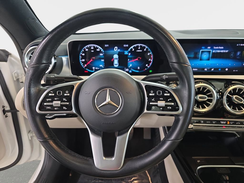 Used 2020 Mercedes-Benz CLA 250 image 19