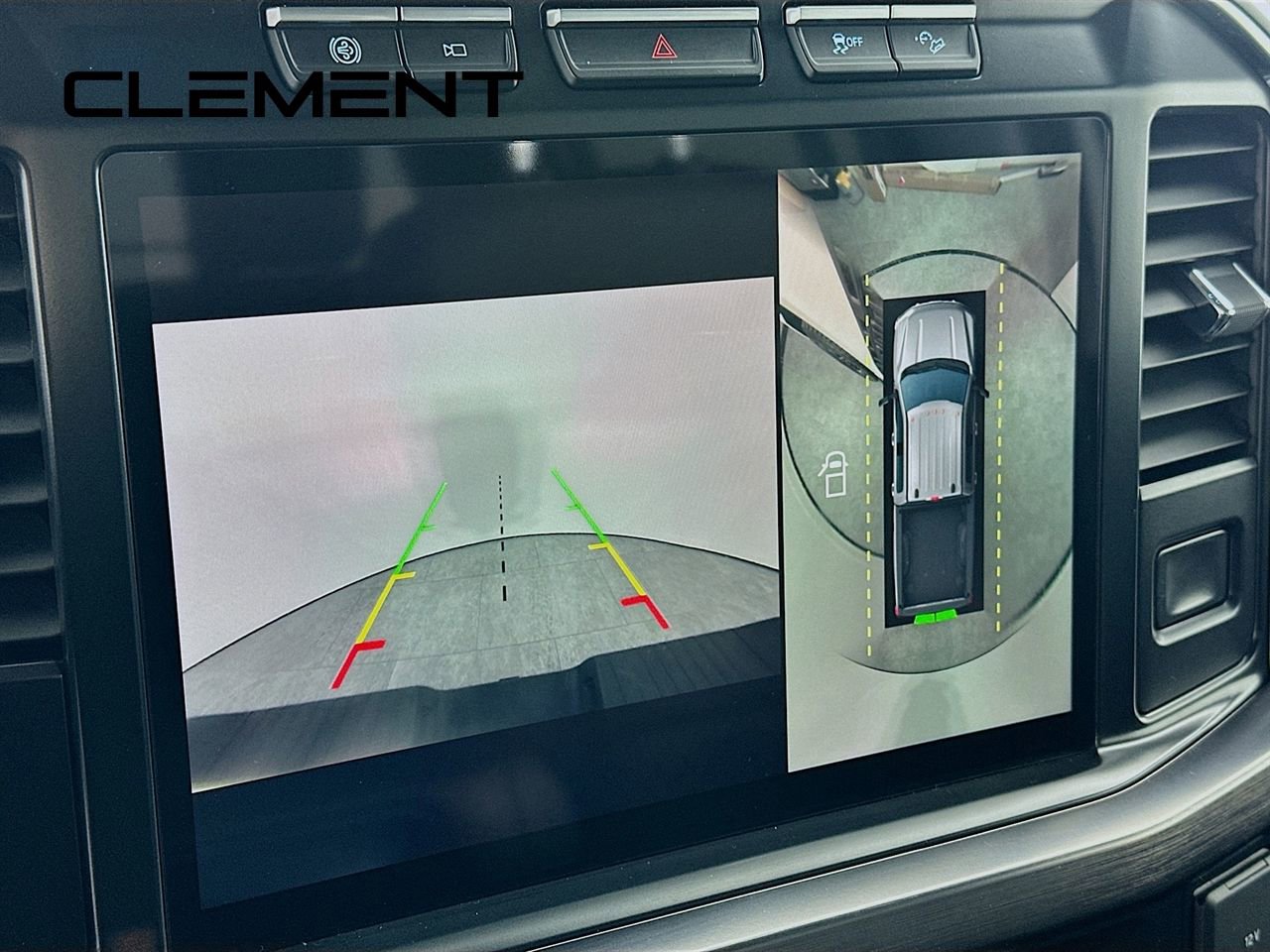 Used 2023 Ford F350 Lariat w/ Sport Appearance Package image 20