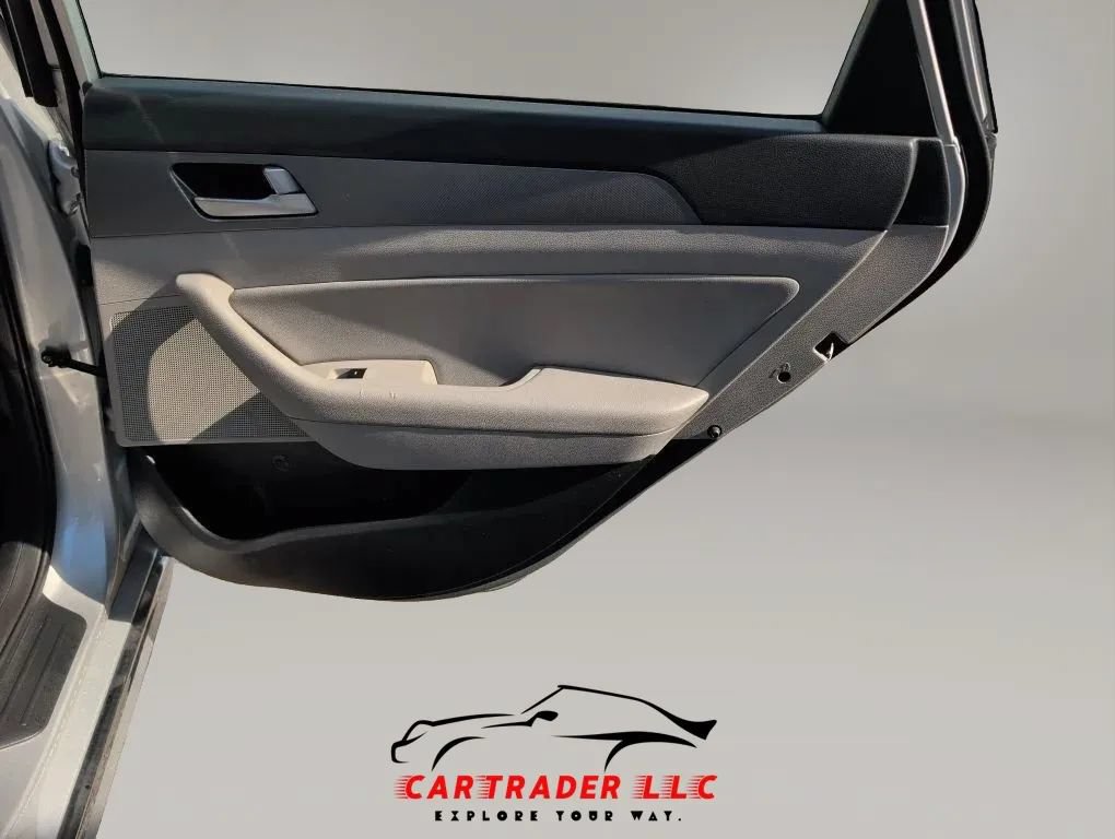 Used 2016 Hyundai Sonata SE FWD image 17