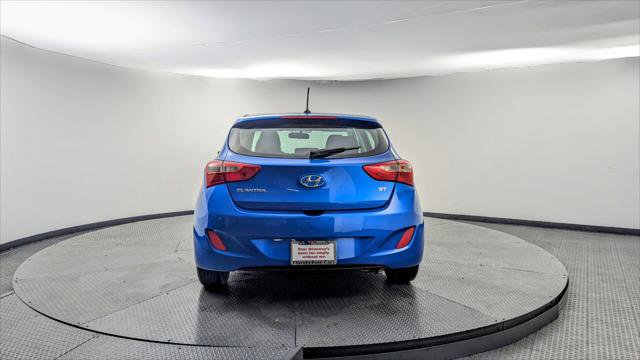 Used 2017 Hyundai Elantra GT image 3