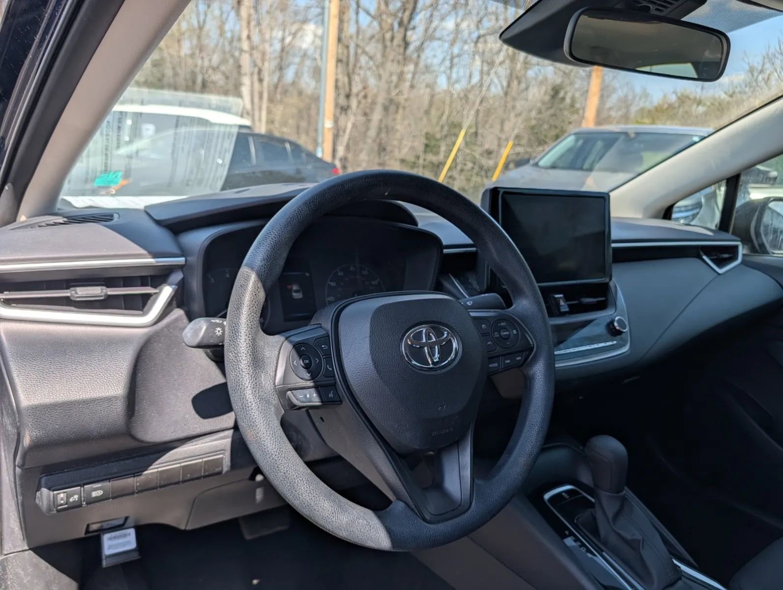 Used 2023 Toyota Corolla LE w/ LE Premium Package image 7