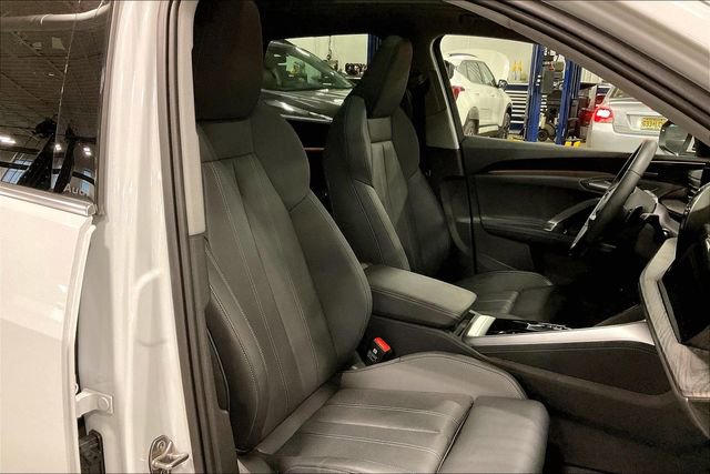 Used 2025 Audi Q5 Premium Plus w/ Premium Plus AWD/4WD image 7