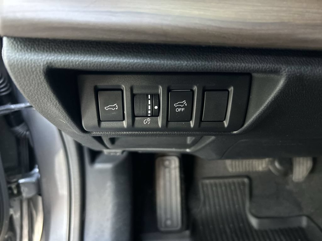 Used 2021 Subaru Outback Touring XT AWD/4WD image 17