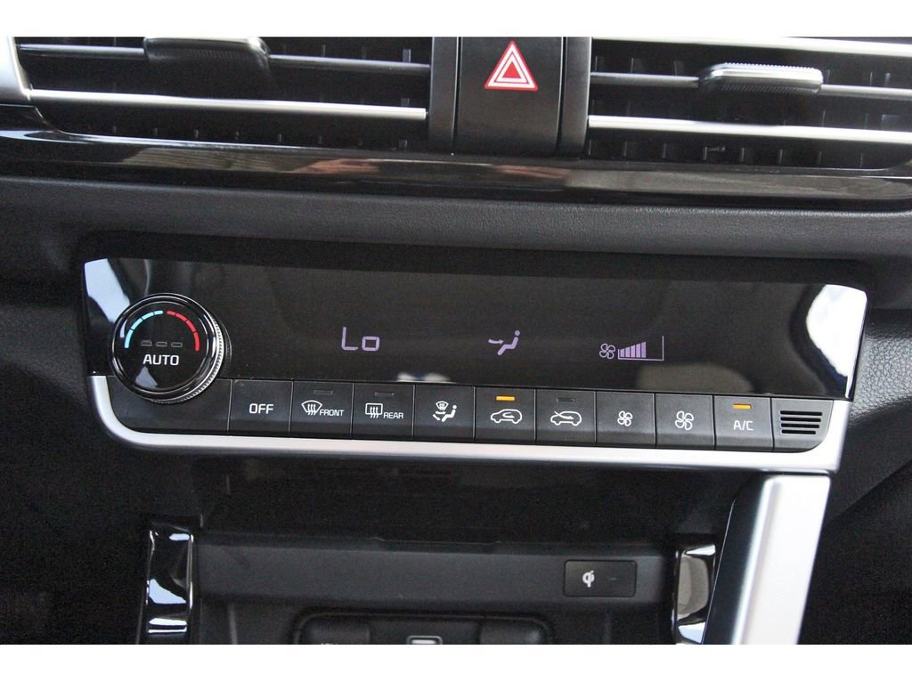 Used 2023 Kia Seltos SX w/ SX Sunroof Package image 30