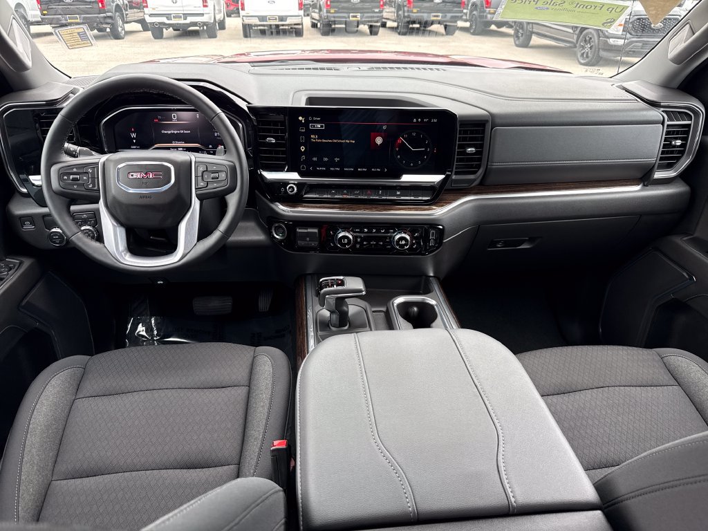 Used 2024 GMC Sierra 1500 Elevation RWD image 5