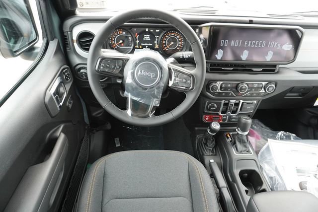 New 2025 Jeep Gladiator Willys image 12