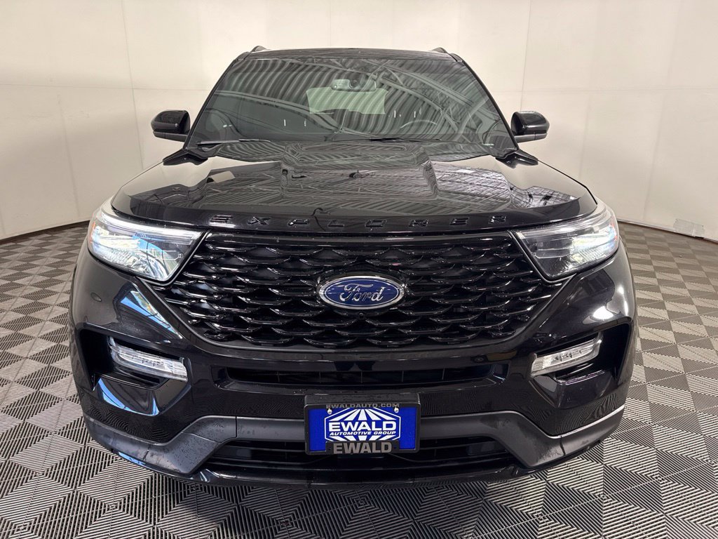 Used 2022 Ford Explorer ST-Line w/ Class IV Trailer Tow Package AWD/4WD image 3