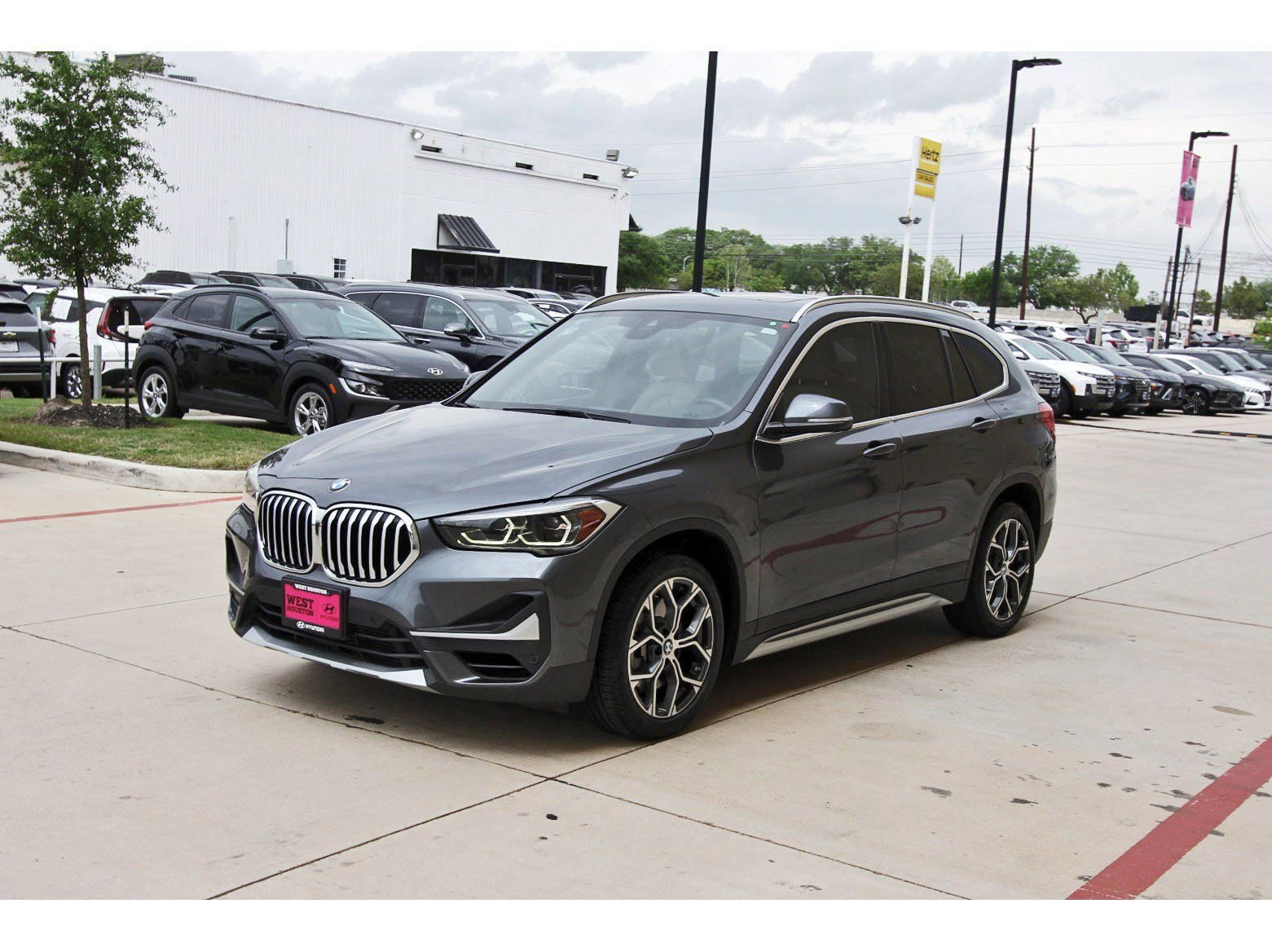 Used 2021 BMW X1 sDrive28i w/ Convenience Package image 3