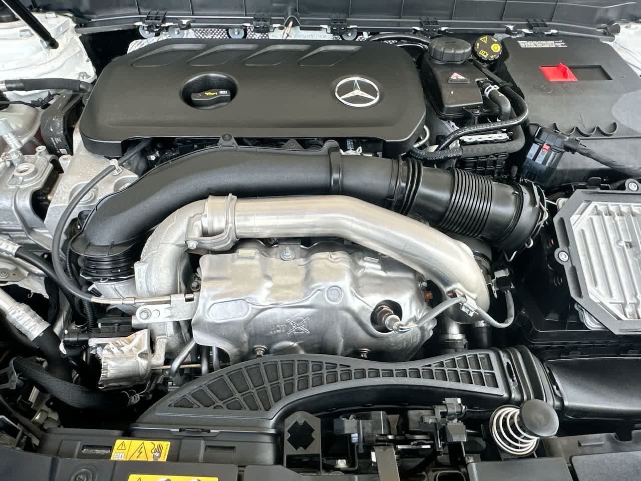 Used 2025 Mercedes-Benz GLB 250 image 12