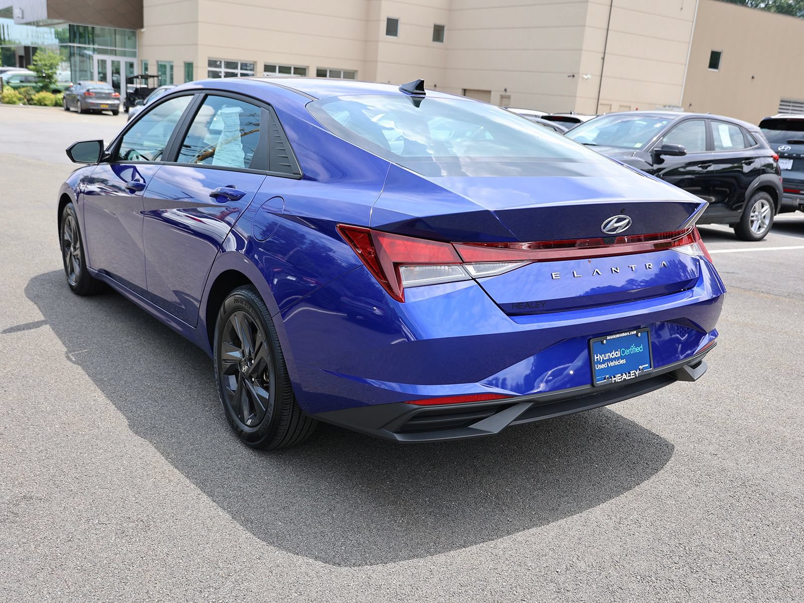 Used 2023 Hyundai Elantra SEL FWD image 5
