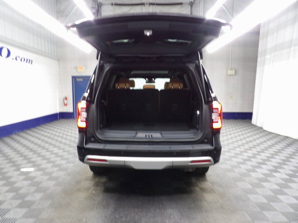 Used 2024 Ford Expedition Platinum image 31