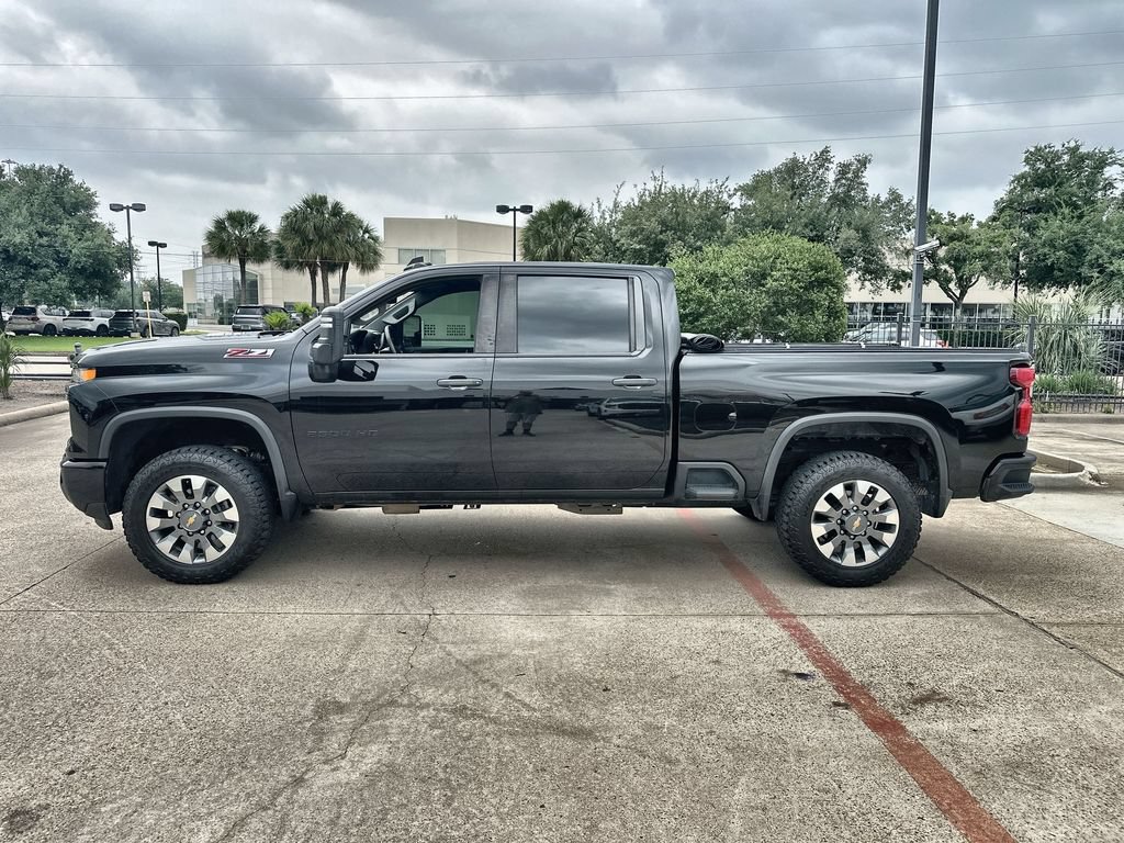 Used 2024 Chevrolet Silverado 2500 Custom w/ Custom Value Package AWD/4WD image 10