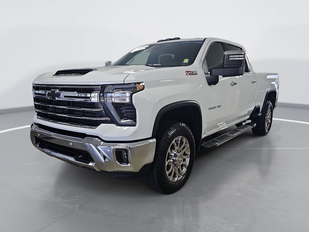 Certified 2026 Chevrolet Silverado 3500 LTZ w/ LTZ Premium Package AWD/4WD image 9